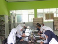 SMPN 1 Kayangan Penilaian Akhir Semester Secara Online.