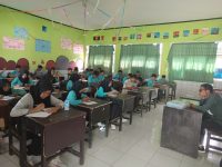 Pelaksanaan Sumatif Akhir Semester (SAS) Ganjil TP 2025/2026 di SMPN 1 Kayangan: Mendorong Pembelajaran Berbasis Teknologi